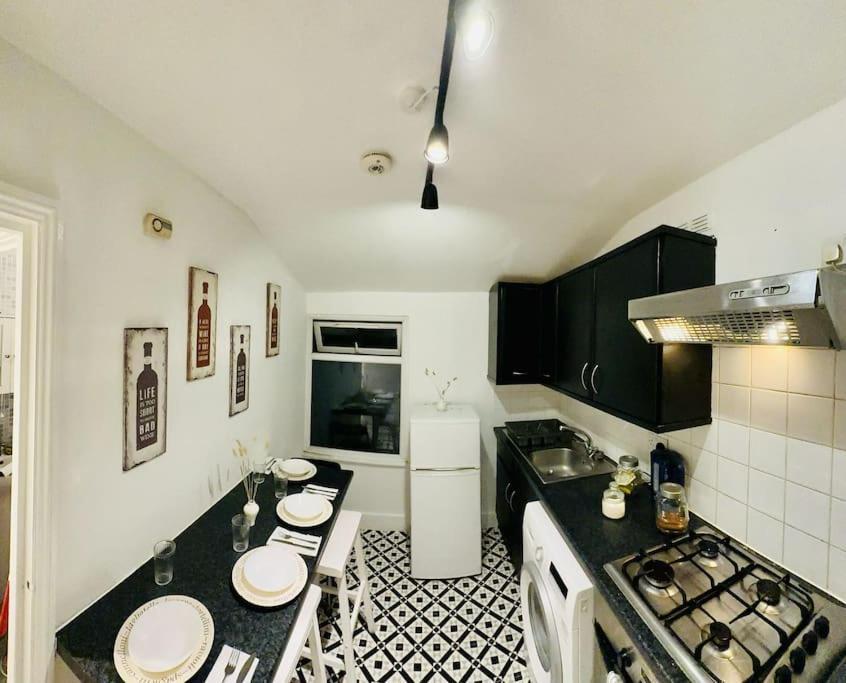 *Super Central 20Min To Big Ben* Apartment ลอนดอน ภายนอก รูปภาพ